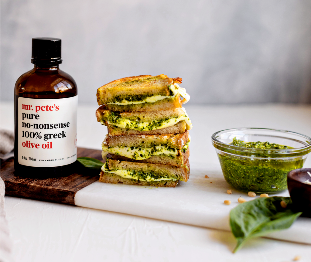 pesto mozzarella grilled cheese